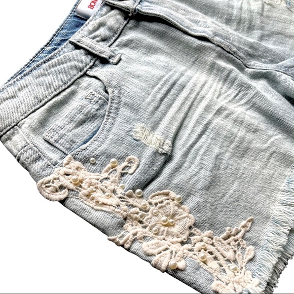 BONGO  Distressed Denim High Waist Raw Hem Shorts with Lace and Pearl Accent 7 - Picture 4 of 9